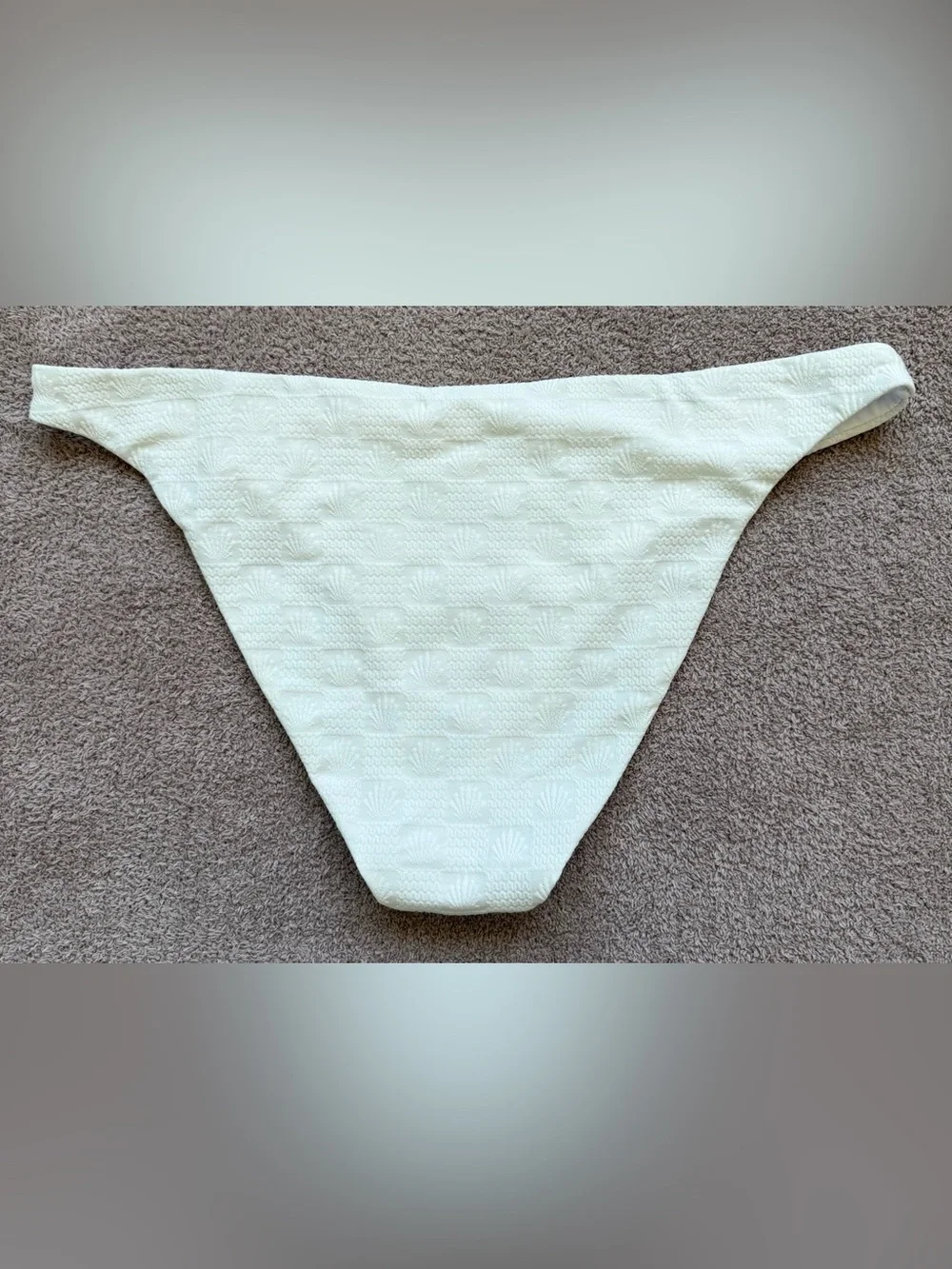 NEW - l*space x REVOLVE - SET - Missy Sunrise Seashell / Camacho Bottom - WHITE - Picture 4 of 11